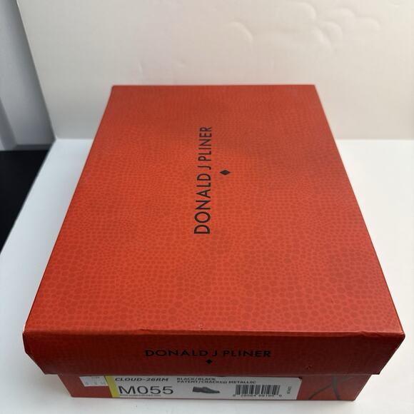 DONALD PLINER Womens 5.5 Cloud Slip-on Loafers Black Leather Patent NWB - Picture 9 of 10